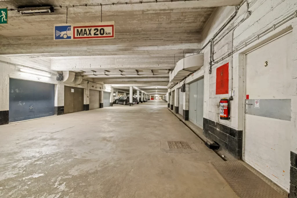 Parking Maison Martha